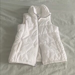 Old Navy Ivory Puffer Vest